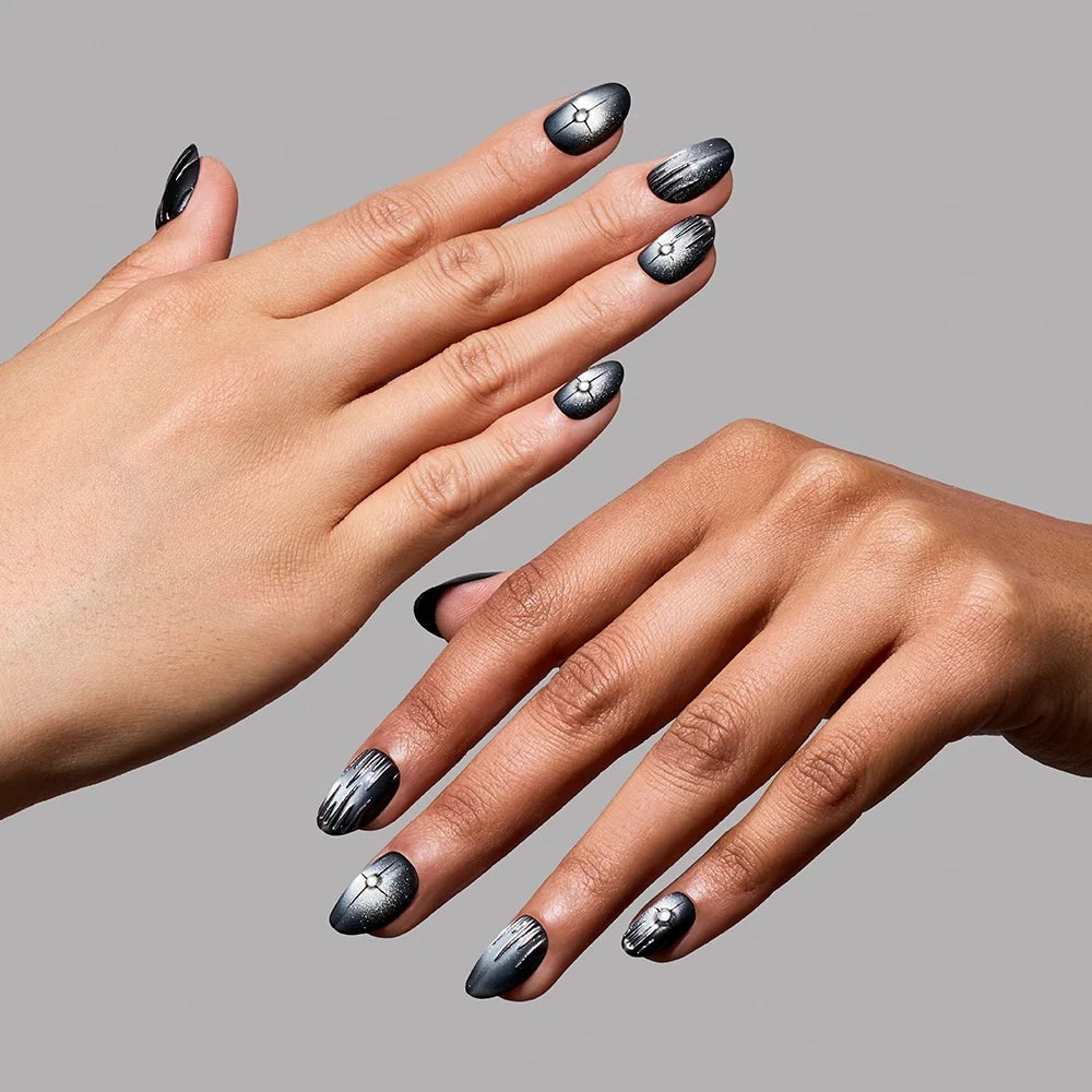 Silver Daggers