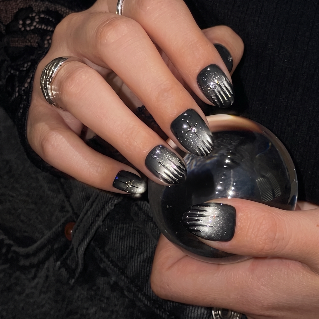 Silver Daggers